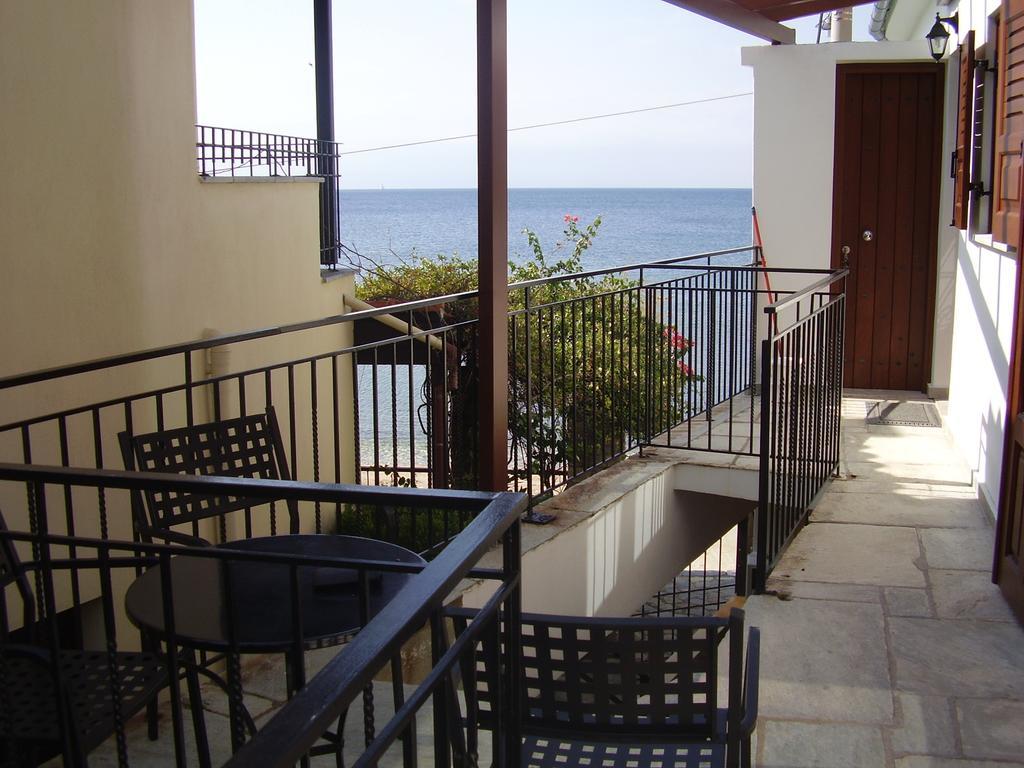 Sunset Suites Lefokastro Bagian luar foto